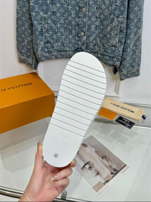 20251128184545494 220